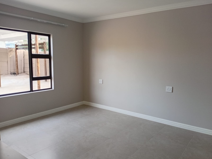 To Let 2 Bedroom Property for Rent in Cambridge West Eastern Cape